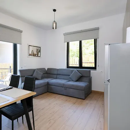 Apartment Center *